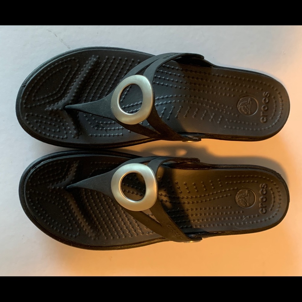 Crocs Sanrah Wedge Sandal-Excellent condition-Sz 9